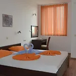 Julia Family Appart hôtel Slantchev Briag