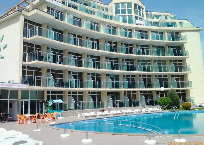 Julia Family Apart Otel