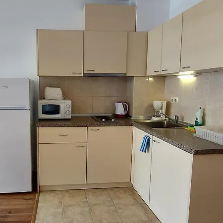 Lägenhetshotell Julia Family 3*