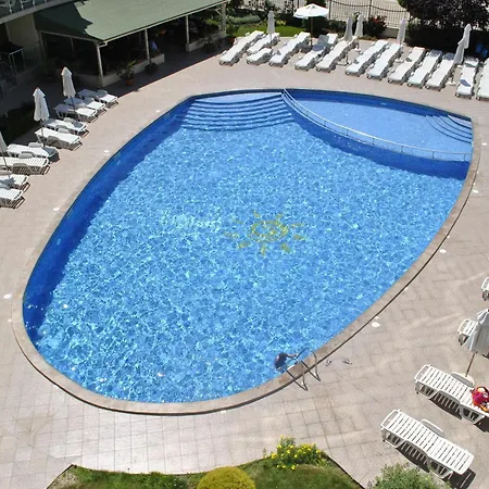 Julia Family Slăntjev Brjag