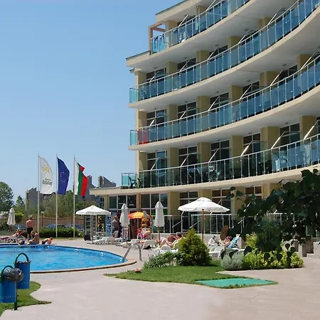 Julia Family 3* ساني بيتش