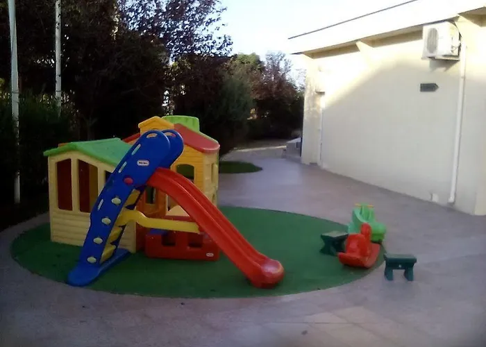 Julia Family Aparthotel