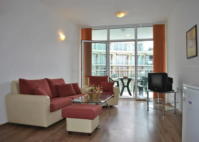 Julia Family 3* Slantschew brjag