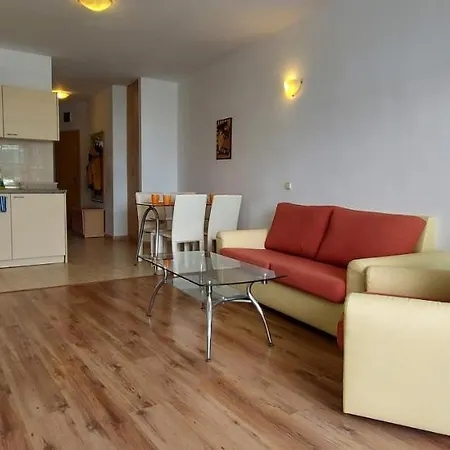 Hotel apartamentowy Julia Family Słoneczny Brzeg