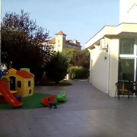 Hotel apartamentowy Julia Family Słoneczny Brzeg