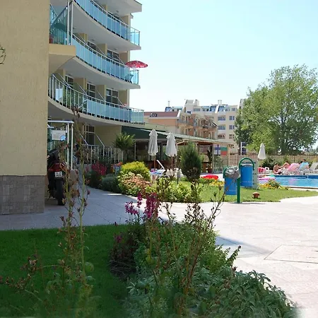 Hotel apartamentowy Julia Family 3*